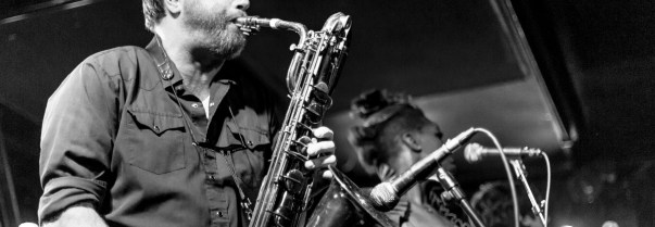 mike knitting Cropped